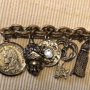 BROOCH - FREE WITH ANY PURCHASE FROM MY CLOSET